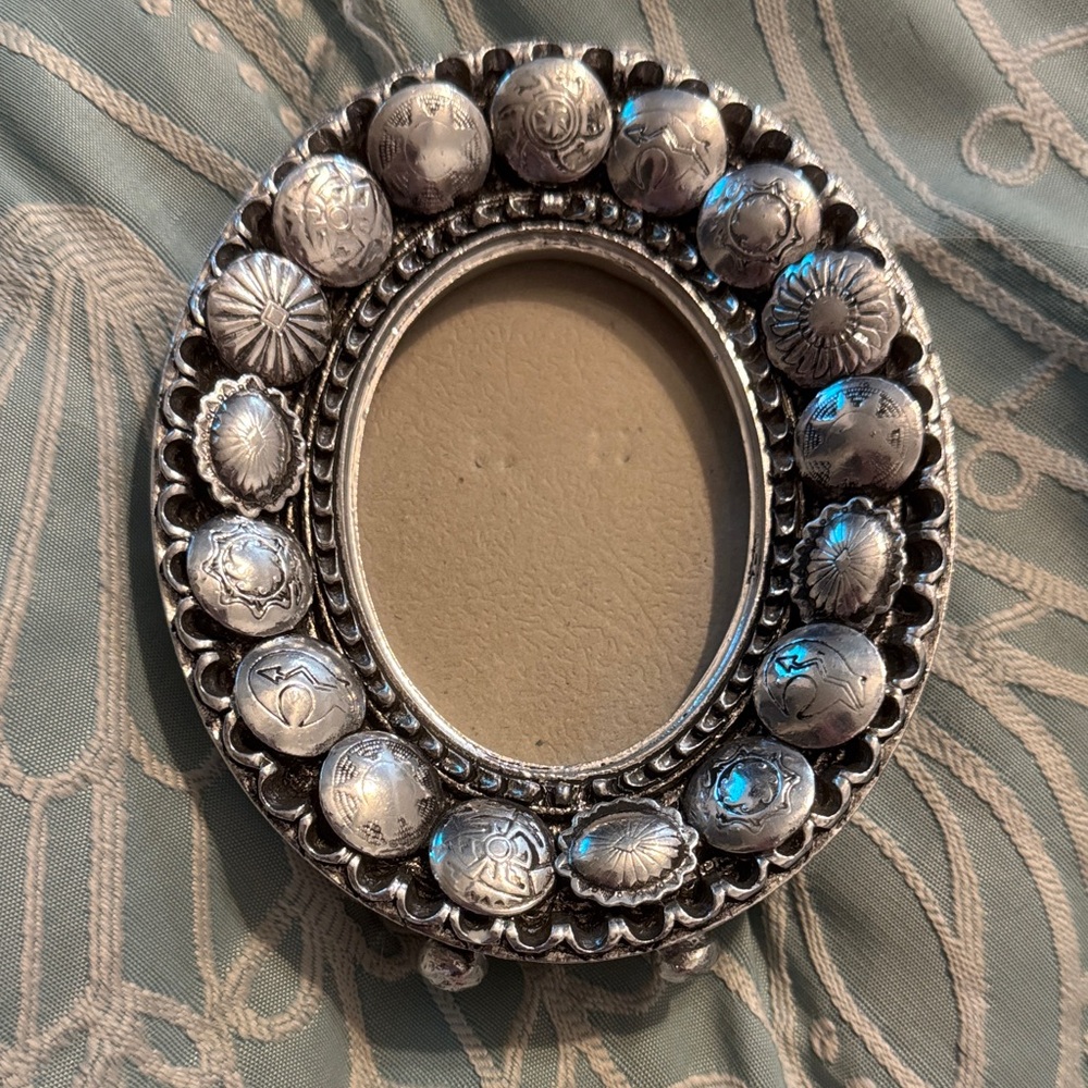 Ornate Silver Oval Picture Frame